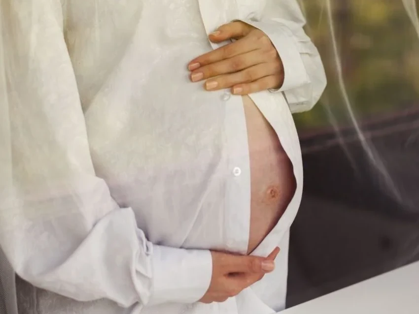 Olej z wiesiołka dla kobiet przed porodem, w ciąży i po porodzie